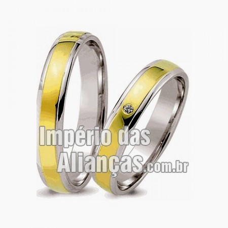 Alianças em  ouro 18k e prata 