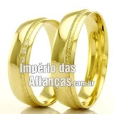 Alianças em ouro para casamento.