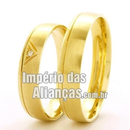 Alianças baratas em ouro