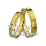 Alianças  de casamento em ouro